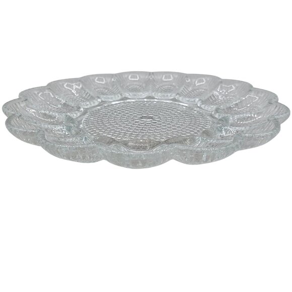 Pfaltzgraff Presentations Crystal Collection Deviled Egg Relish Platter - Picture 4 of 9